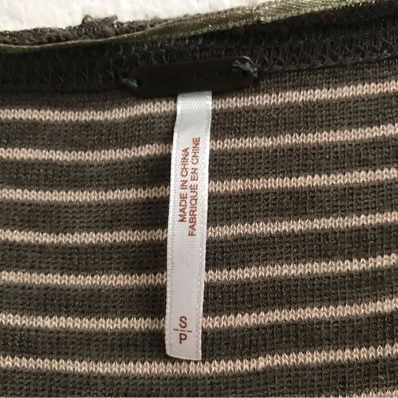 Free People striped olive green distressed grunge linen blend oversize sweater S - Picture 5 of 6